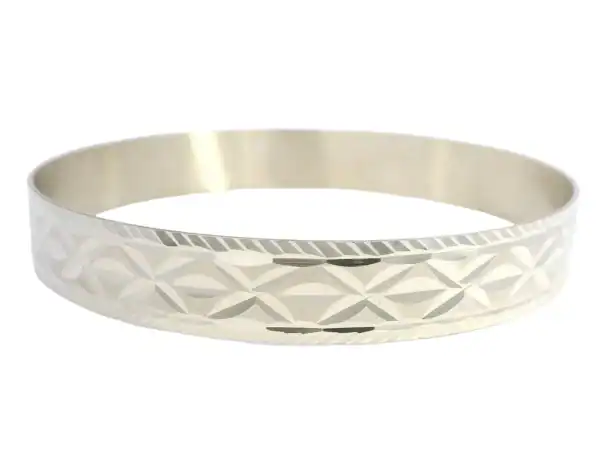 Yellow Gold Diamond Cut Bangle